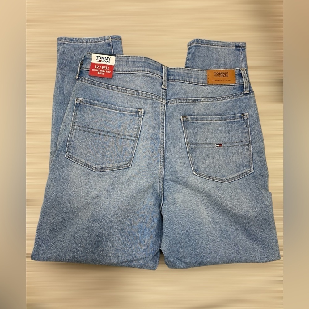 Tommy Hilfiger Skinny Jeans Women 31 Light Wash Distressed Mid Rise Stretch - Picture 4 of 5